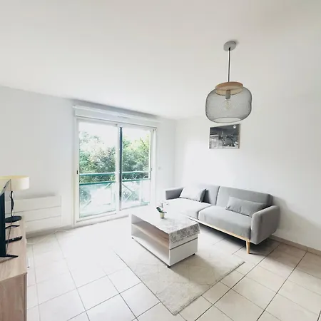 Apartment Des Lilas 25km De Paris Et